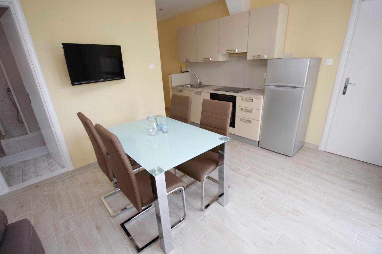 Mitan Apartman Tucepi Luaran gambar