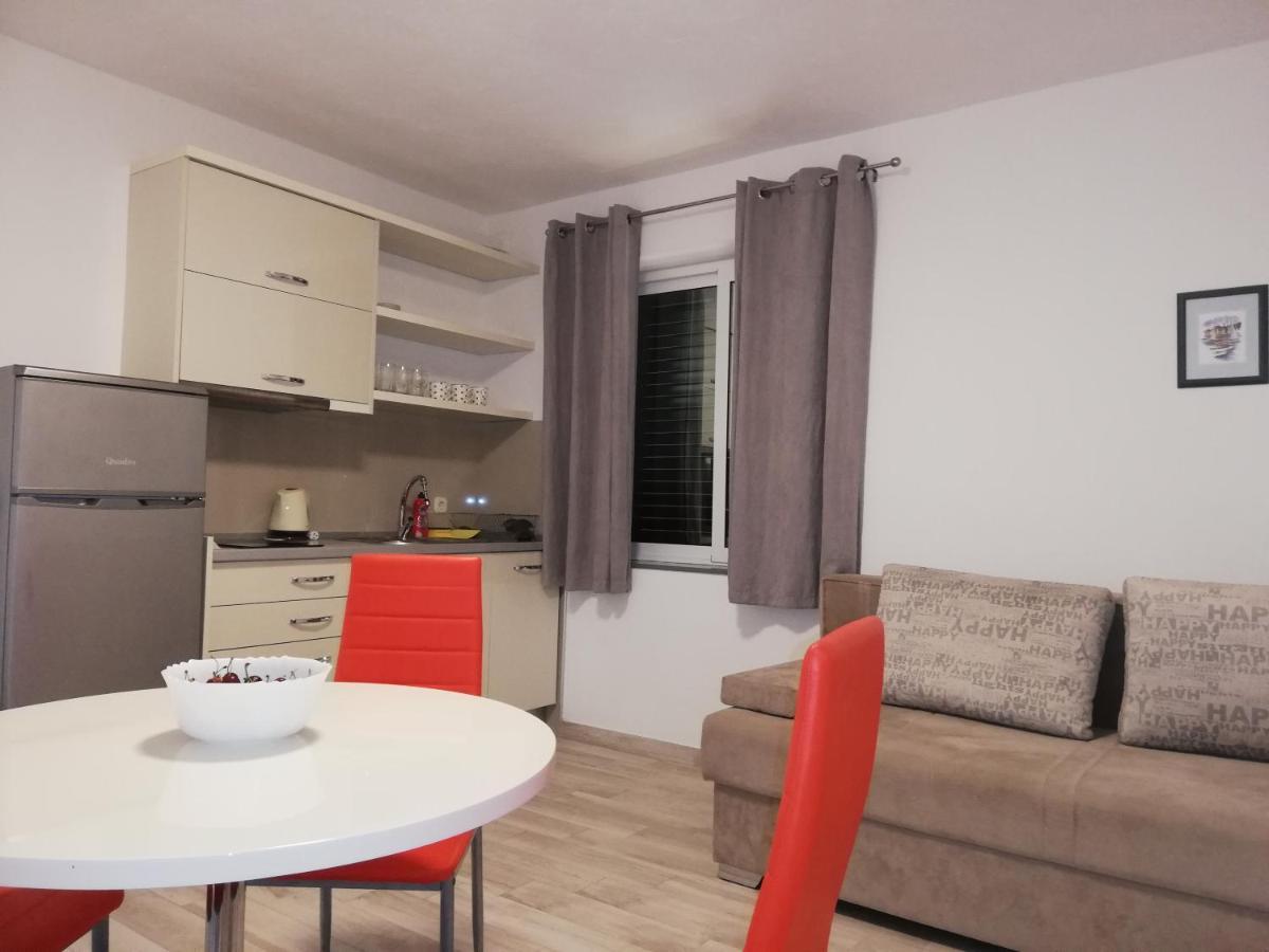 Mitan Apartman Tucepi Luaran gambar