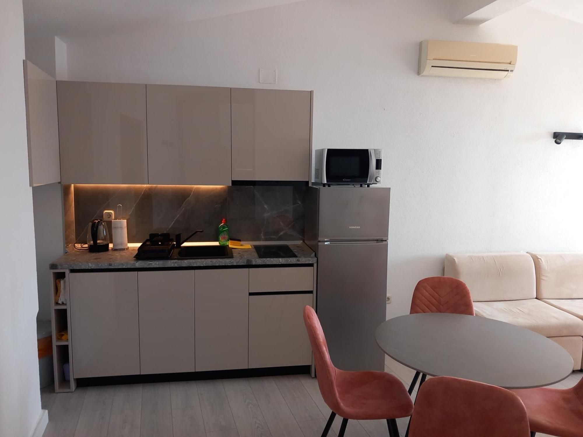 Mitan Apartman Tucepi Luaran gambar